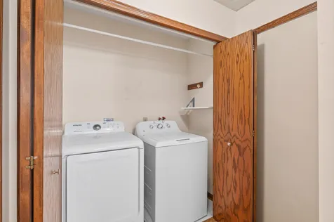 1133 Pecks Woods Drive New Brighton MN 55112