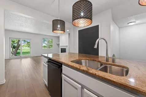 11374 Balsam Way Woodbury MN 55129