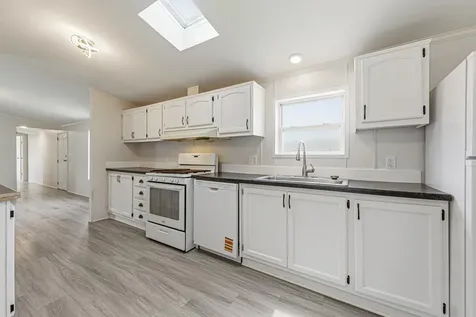 718 Rose Drive Faribault MN 55021