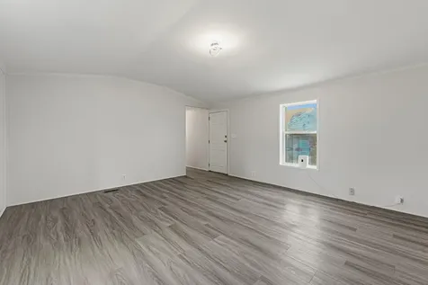 718 Rose Drive Faribault MN 55021