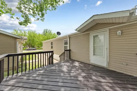 718 Rose Drive Faribault MN 55021