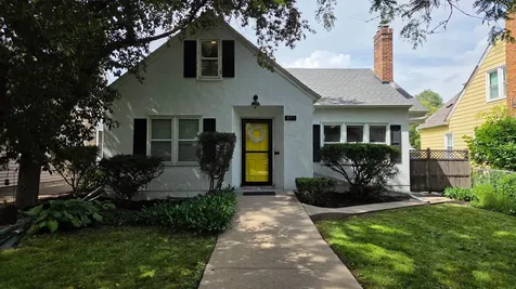 871 Sherwood Avenue Saint Paul MN 55106