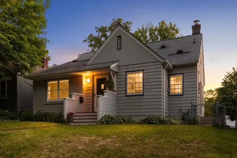 2622 Mckinley Street NE Minneapolis MN 55418