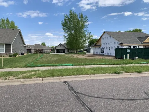 2242 8th Lane SE Cambridge MN 55008