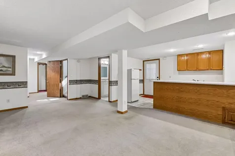 20460 Idalia Avenue Lakeville MN 55044