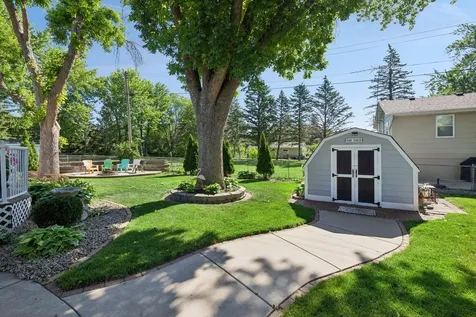 20460 Idalia Avenue Lakeville MN 55044