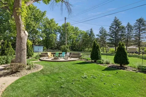 20460 Idalia Avenue Lakeville MN 55044