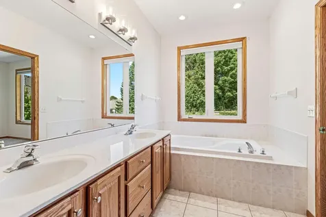 16568 Irwindale Way Lakeville MN 55044