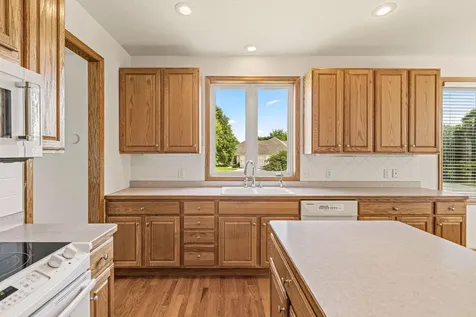 16568 Irwindale Way Lakeville MN 55044