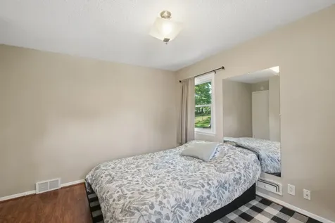 8430 Knox Avenue S Bloomington MN 55431