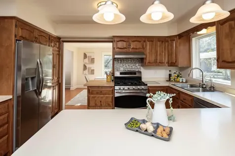 5600 W 70th Street Edina MN 55439