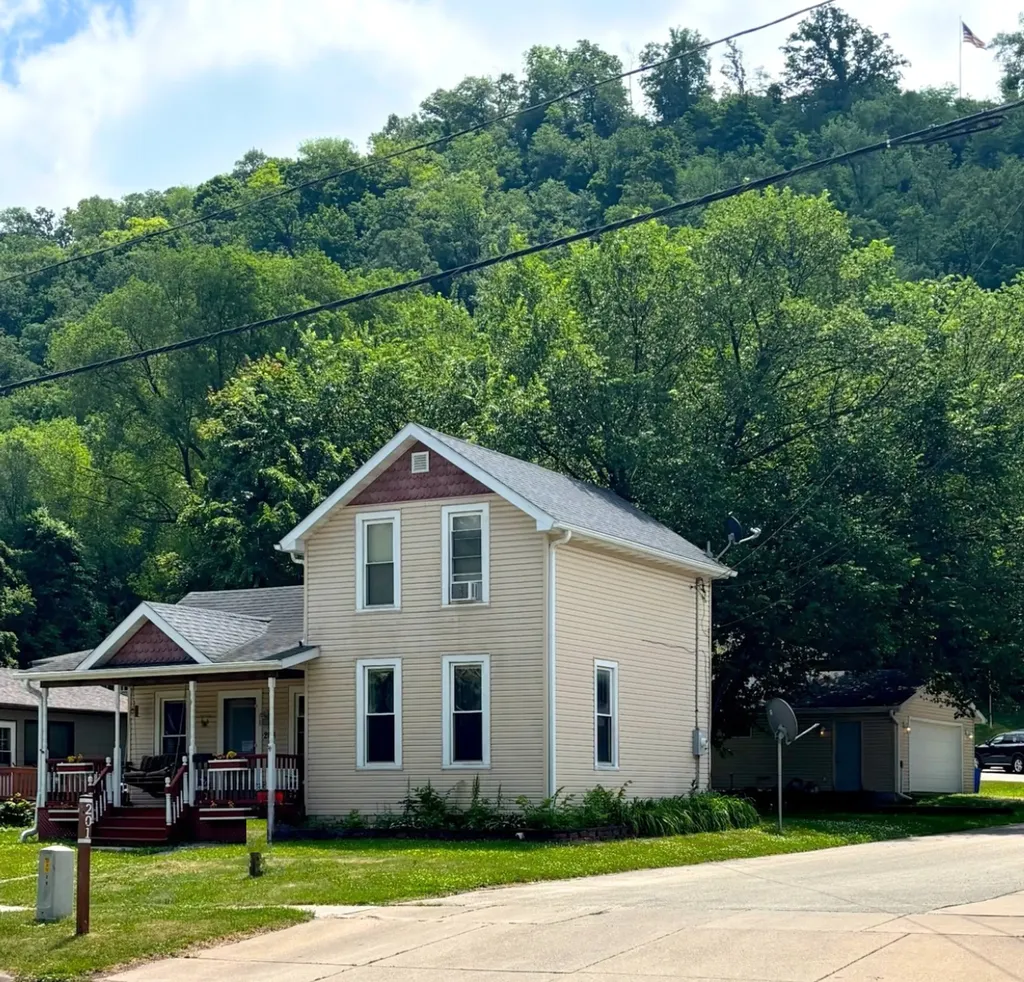 203 E 7th Street Red Wing MN 55066