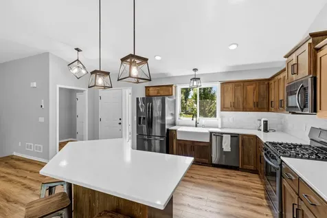 604 Nelson Lane Center City MN 55012