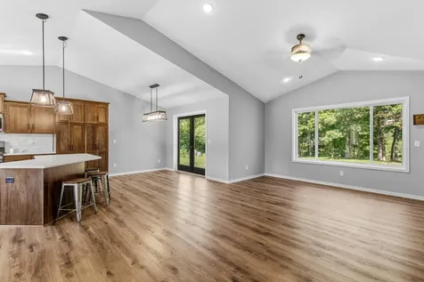 604 Nelson Lane Center City MN 55012