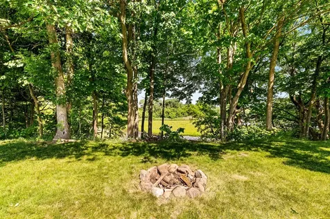 604 Nelson Lane Center City MN 55012