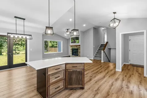 604 Nelson Lane Center City MN 55012