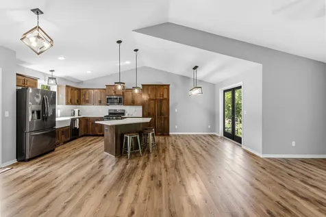 604 Nelson Lane Center City MN 55012