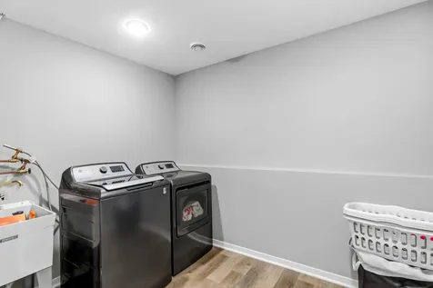 604 Nelson Lane Center City MN 55012