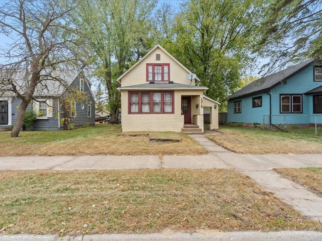 1315 Pine Street Brainerd MN 56401