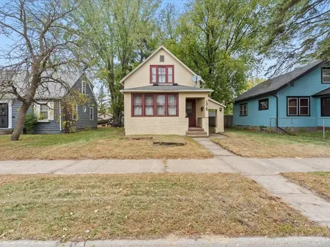 1315 Pine Street Brainerd MN 56401