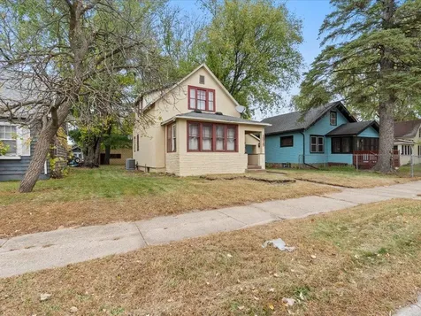 1315 Pine Street Brainerd MN 56401