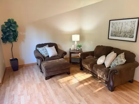 9487 Winslow N Maple Grove MN 55311