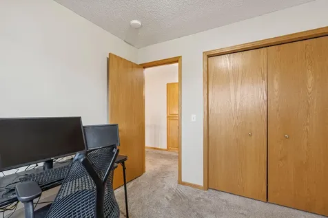 9487 Winslow N Maple Grove MN 55311
