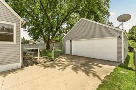 914 16 1/4 Street SE Rochester MN 55904
