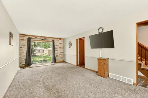 914 16 1/4 Street SE Rochester MN 55904