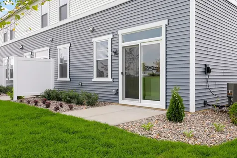 9422 4th Street N Lake Elmo MN 55042