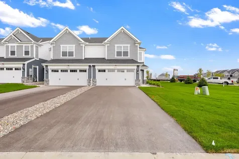 9422 4th Street N Lake Elmo MN 55042