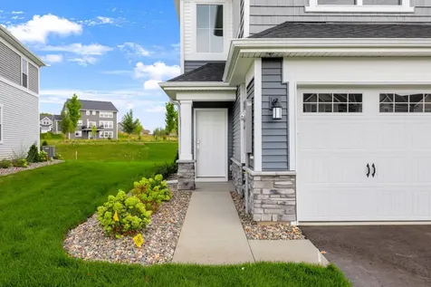 9422 4th Street N Lake Elmo MN 55042