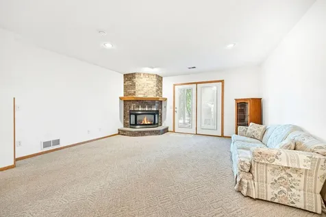 13845 85th Place N Maple Grove MN 55369