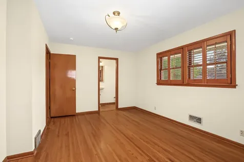 2918 Armour Terrace Saint Anthony MN 55418
