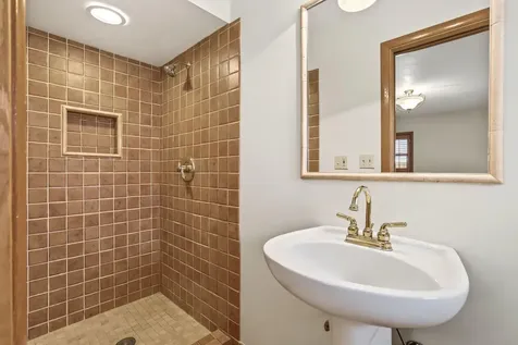 2918 Armour Terrace Saint Anthony MN 55418