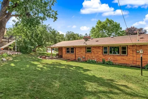 2918 Armour Terrace Saint Anthony MN 55418