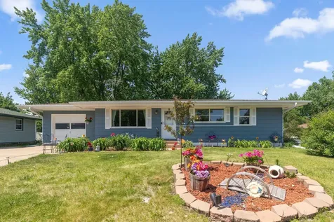 6280 7th Street NE Fridley MN 55432