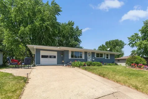 6280 7th Street NE Fridley MN 55432