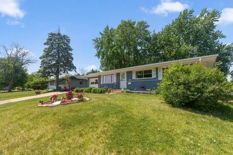6280 7th Street NE Fridley MN 55432