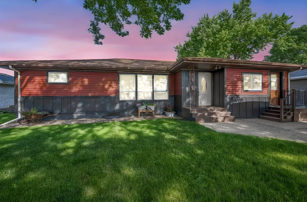 1020 S State Street Fairmont MN 56031