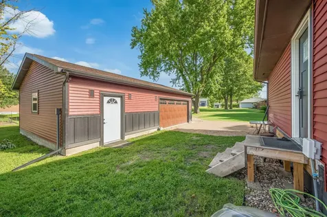 1020 S State Street Fairmont MN 56031