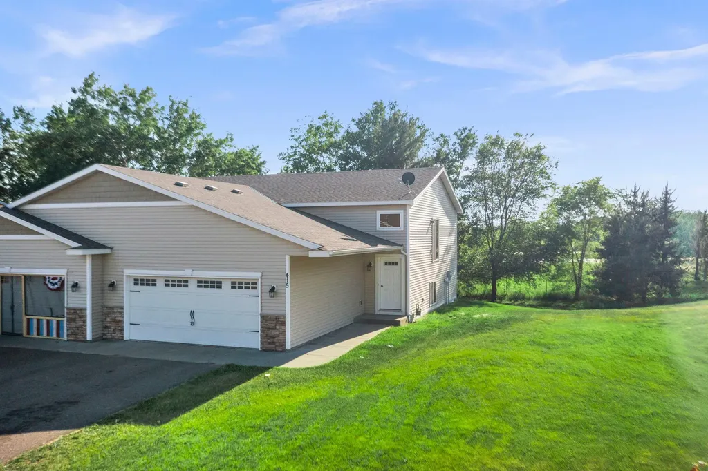 415 15th Avenue S Princeton MN 55371