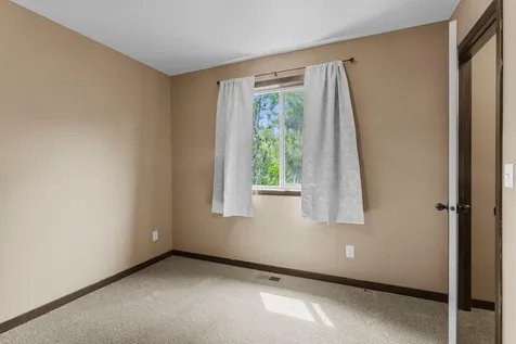 415 15th Avenue S Princeton MN 55371