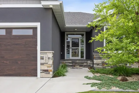 2865 Mcleod Drive E West Fargo ND 58078