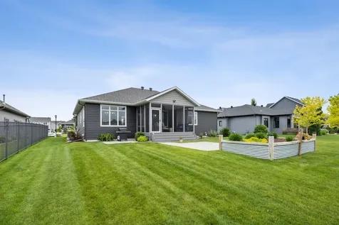 2865 Mcleod Drive E West Fargo ND 58078