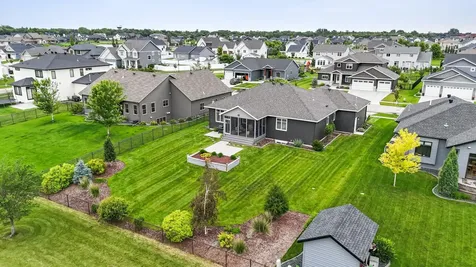 2865 Mcleod Drive E West Fargo ND 58078