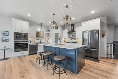 2865 Mcleod Drive E West Fargo ND 58078