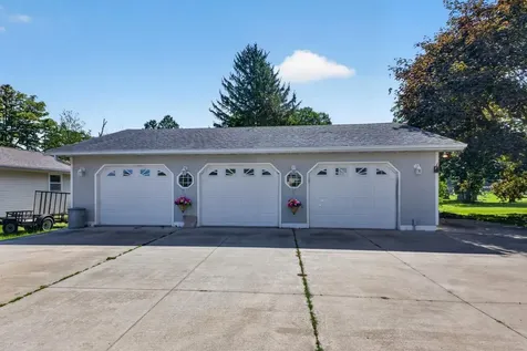 807 Washington Avenue Wabasha MN 55981