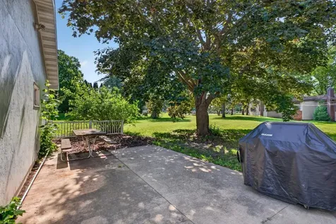 807 Washington Avenue Wabasha MN 55981