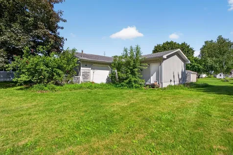 807 Washington Avenue Wabasha MN 55981